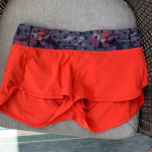 Lululemon speed shorts Size 6 and 2.5in inseam.